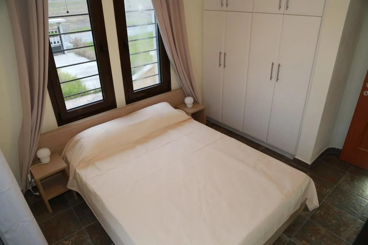 Apartament Kalaitzis Summer Studios Ajos Mamas Grecja